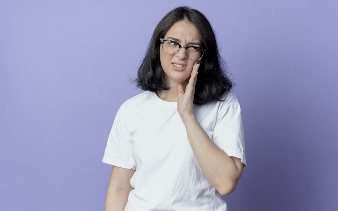 How can I get rid of a toothache? Fast home remedies and dentist tips that work